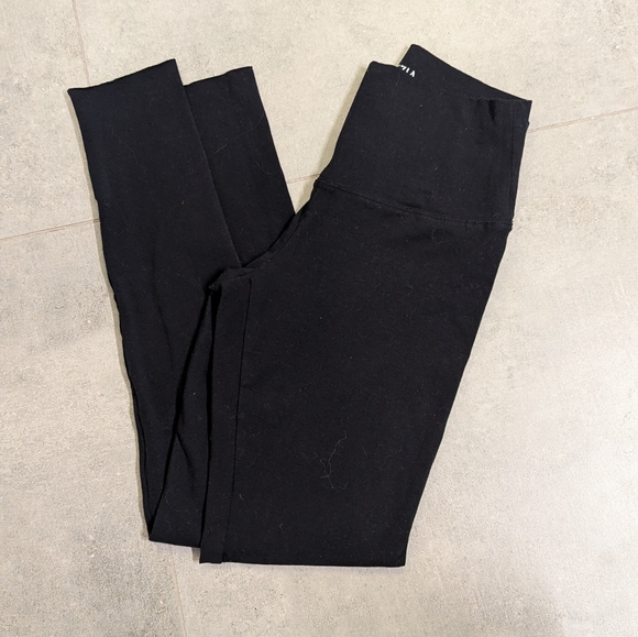 TNA Pants - Aritzia TNA Health Care Hero Leggings Black Size S High Rise‎